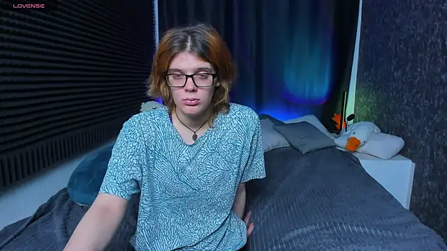 KIKI Krash online show from 1, 3, 2025