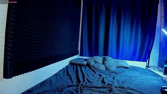 Snapshot of KIKI_Krash chatting on 7, 3, 2026 KIKI Krash online show from 7, 3, 2026