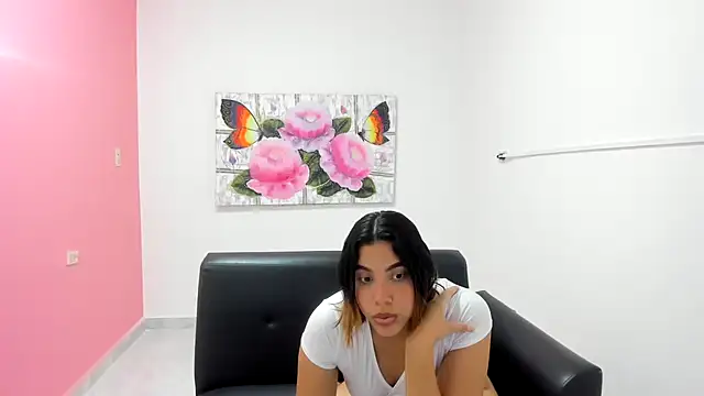 Snapshot of SELEENACK chatting on 18, 12, 2024 SELEENACK online show from 18, 12, 2024