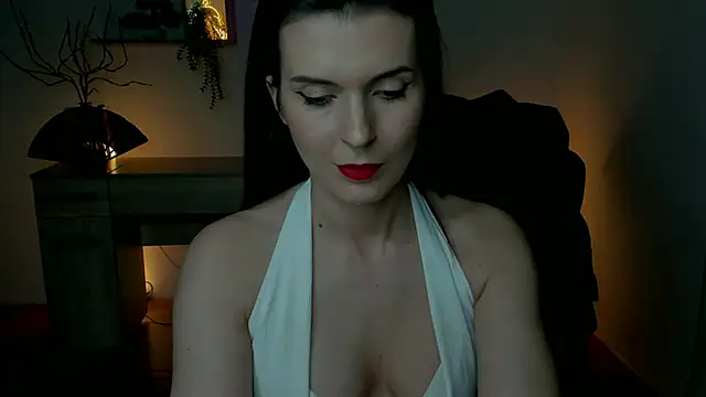 EricaPowers online show from 6, 12, 2024