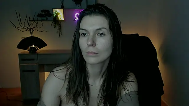 EricaPowers online show from 19, 12, 2024