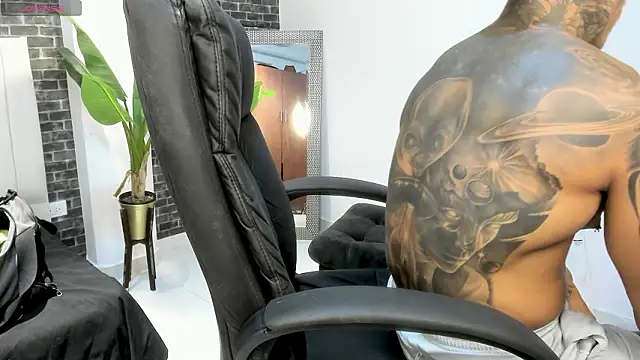 Dantesuarez28 online show from 14, 3, 2026