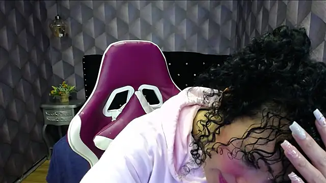 Sofiacowperx online show from 15, 1, 2025