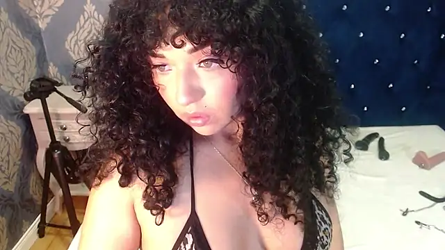Sofiacowperx online show from 21, 5, 2026