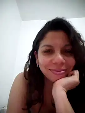 Carliina Soussa online show from 1, 2, 2025