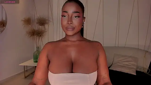 SavannahStorm online show from 3, 6, 2026