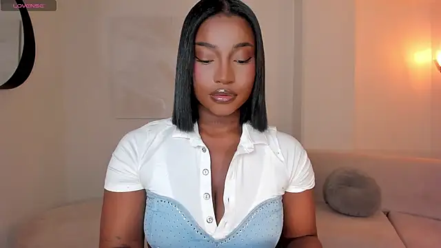 SavannahStorm online show from 13, 6, 2026