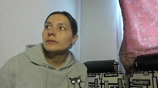 Nathaly love96 online show from 8, 7, 2026