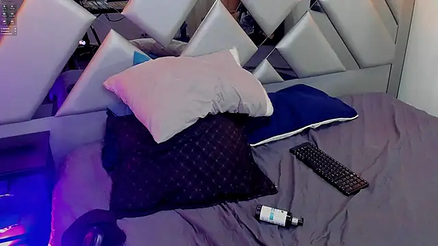 Snapshot of Nahomi-Hill chatting on 16, 3, 2025 Nahomi-Hill online show from 16, 3, 2025