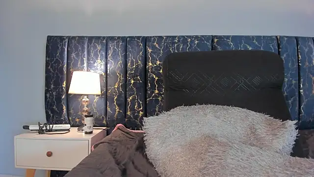 Sophia Lemos online show from 17, 12, 2025