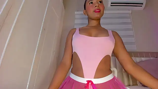 Snapshot of zoe_sky_ chatting on 22, 3, 2025 zoe sky online show from 22, 3, 2025