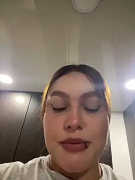 SofiaJoness  online show from 4, 5, 2026