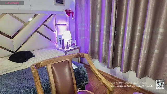 Snapshot of carolineamber_ chatting on 21, 12, 2025 carolineamber online show from 21, 12, 2025