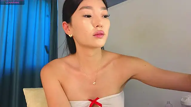 AudreyMell online show from 25, 6, 2026