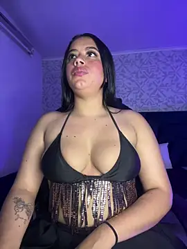 Snapshot of ElaaPerez chatting on 4, 3, 2025 ElaaPerez online show from 4, 3, 2025