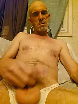 Snapshot of cassinova68 chatting on 4, 12, 2024 cassinova68 online show from 4, 12, 2024