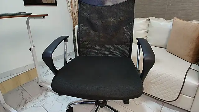 Snapshot of Jhonatan_Morales_S chatting on 7, 12, 2024 Jhonatan Morales S online show from 7, 12, 2024