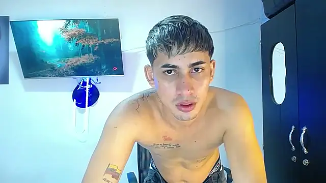 Snapshot of boy_latino_sex chatting on 20, 10, 2025 boy latino sex online show from 20, 10, 2025