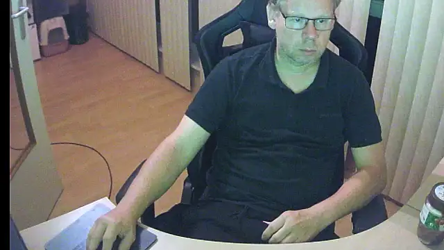 kinkyslet8 online show from 18, 9, 2025