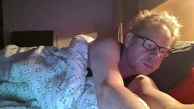 kinkyslet8 online show from 9, 10, 2025