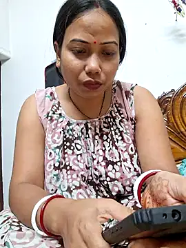 DREAM GIRL-30 online show from 6, 3, 2025