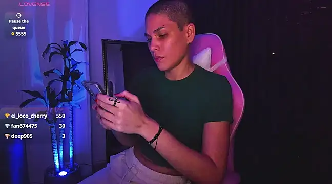 Charlee pink online show from 23, 12, 2024