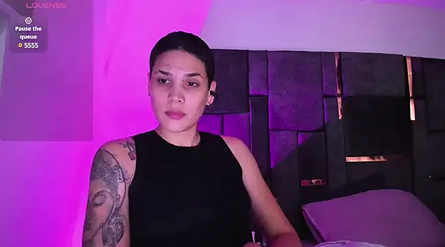 Charlee pink online show from 13, 2, 2025