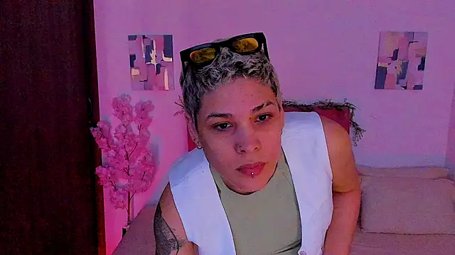 Charlee pink online show from 24, 10, 2025