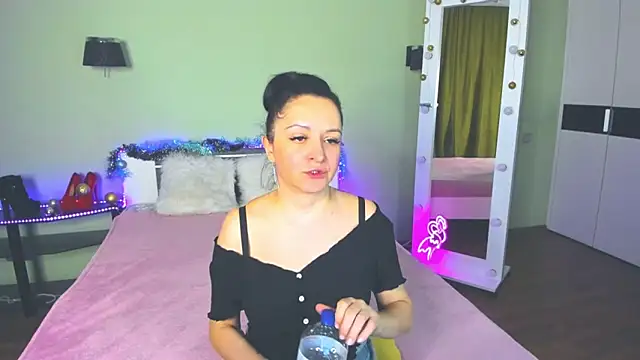 AngellLika online show from 12, 12, 2024