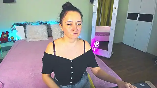 AngellLika online show from 15, 12, 2024