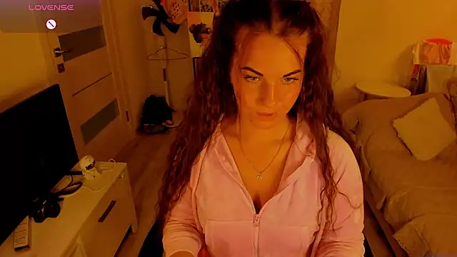 masha19981 online show from 15, 10, 2025