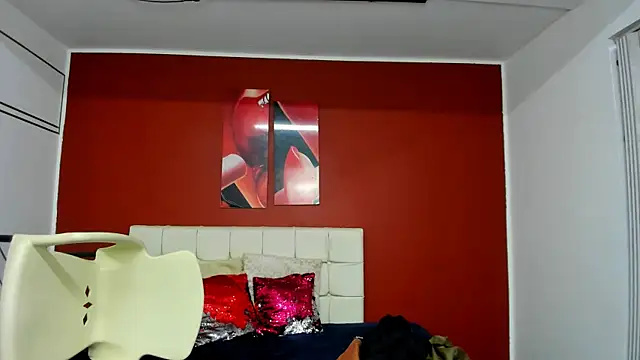 Snapshot of Abrillee1 chatting on 8, 1, 2025 Abrillee1 online show from 8, 1, 2025