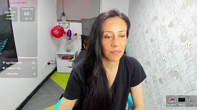 Snapshot of Abrillee1 chatting on 8, 3, 2025 Abrillee1 online show from 8, 3, 2025