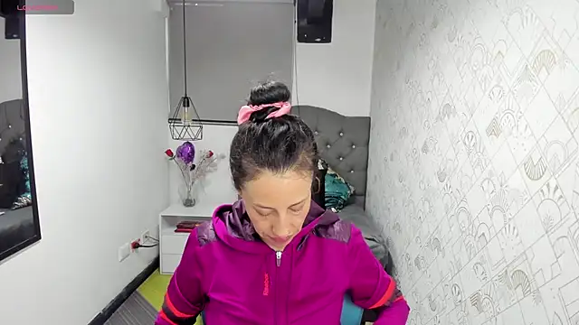 Snapshot of Abrillee1 chatting on 21, 3, 2025 Abrillee1 online show from 21, 3, 2025