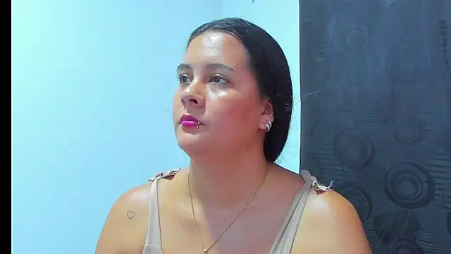 SophieWoods  online show from 26, 9, 2025