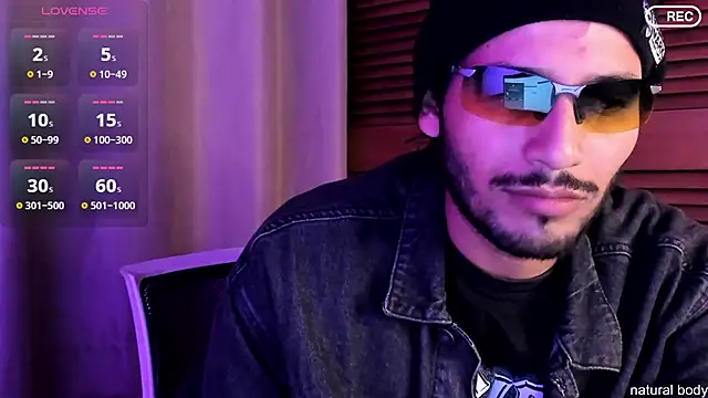 Snapshot of Nicholasrodrii chatting on 25, 10, 2025 Nicholasrodrii online show from 25, 10, 2025