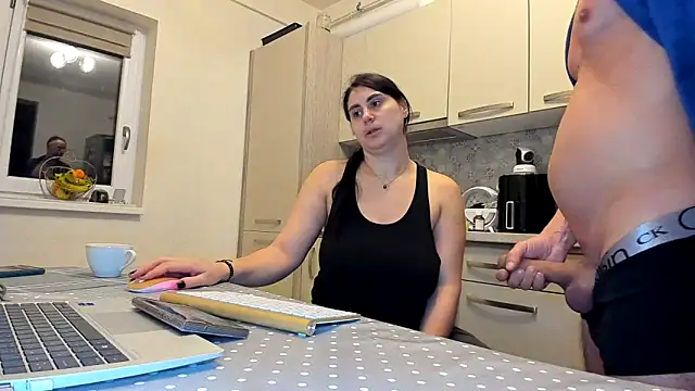 Snapshot of cuplu29 chatting on 13, 12, 2025 cuplu29 online show from 13, 12, 2025