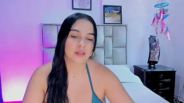 Snapshot of brianaGuzman chatting on 9, 3, 2026 brianaGuzman online show from 9, 3, 2026