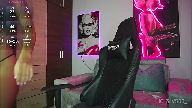 Snapshot of emmagrecco_ chatting on 14, 10, 2025 emmagrecco online show from 14, 10, 2025