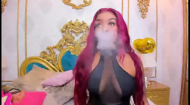 Snapshot of SalomeRestrepo chatting on 1, 3, 2025 SalomeRestrepo online show from 1, 3, 2025