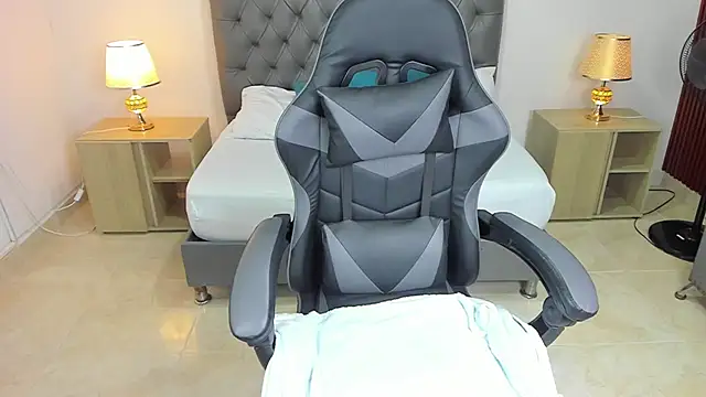 Snapshot of irantzu_hank chatting on 22, 12, 2024 irantzu hank online show from 22, 12, 2024
