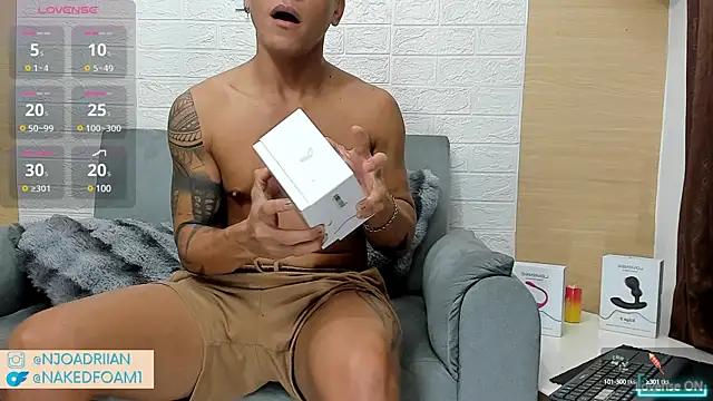 Snapshot of nakedfoam1 chatting on 28, 2, 2025 nakedfoam1 online show from 28, 2, 2025