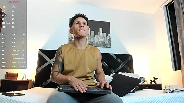 nakedfoam1 online show from 8, 6, 2026