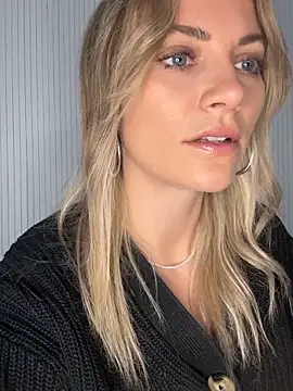 Snapshot of Milla__one chatting on 29, 9, 2025 Milla  one online show from 29, 9, 2025