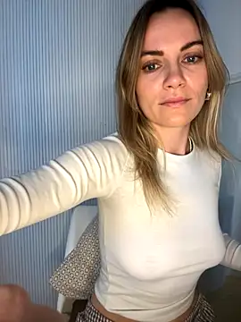 Snapshot of Milla__one chatting on 30, 11, 2025 Milla one online show from 30, 11, 2025