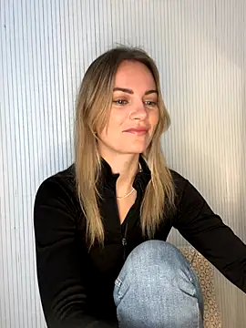 Snapshot of Milla__one chatting on 3, 12, 2025 Milla one online show from 3, 12, 2025