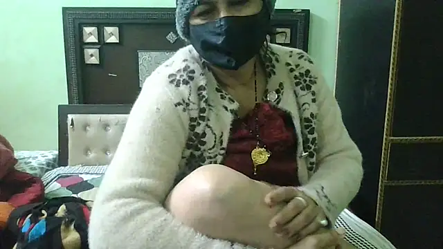 couplesuni online show from 24, 12, 2024