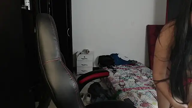 Snapshot of kayla_k18 chatting on 20, 2, 2025 kayla k18 online show from 20, 2, 2025