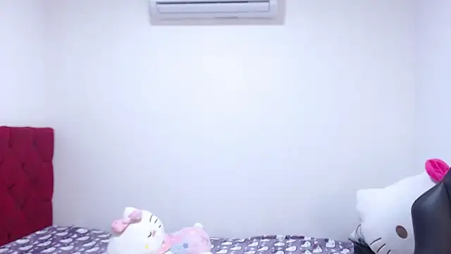 Snapshot of kayla_k18 chatting on 7, 4, 2026 kayla k18 online show from 7, 4, 2026