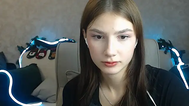 Snapshot of AnaHoney chatting on 2, 12, 2024 AnaHoney online show from 2, 12, 2024